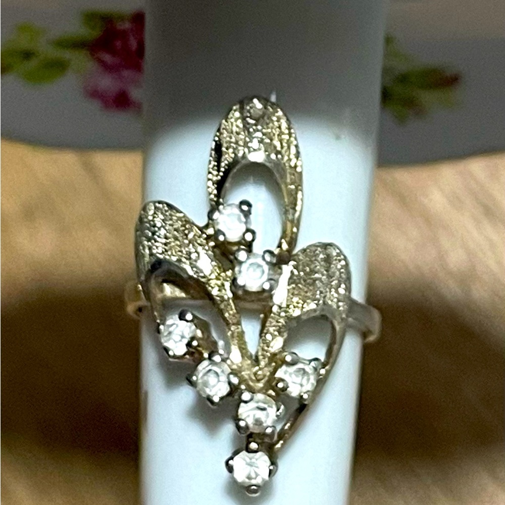 Vintage Sterling Silver and gold tone rhinestone ring.Unique Vintage Ring.Size 6